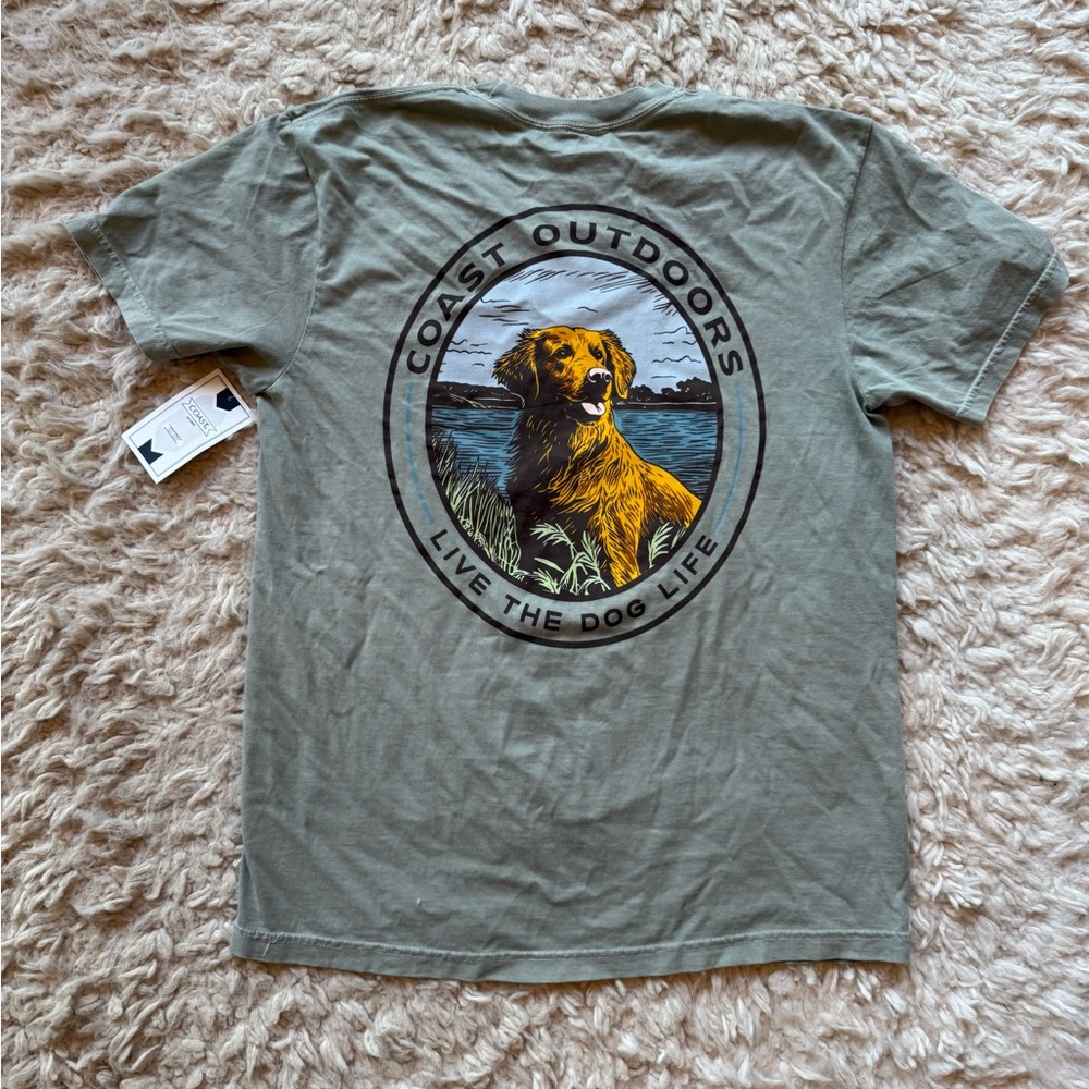 NWT Women’s coast brand Green Dog T-Shirt size medium